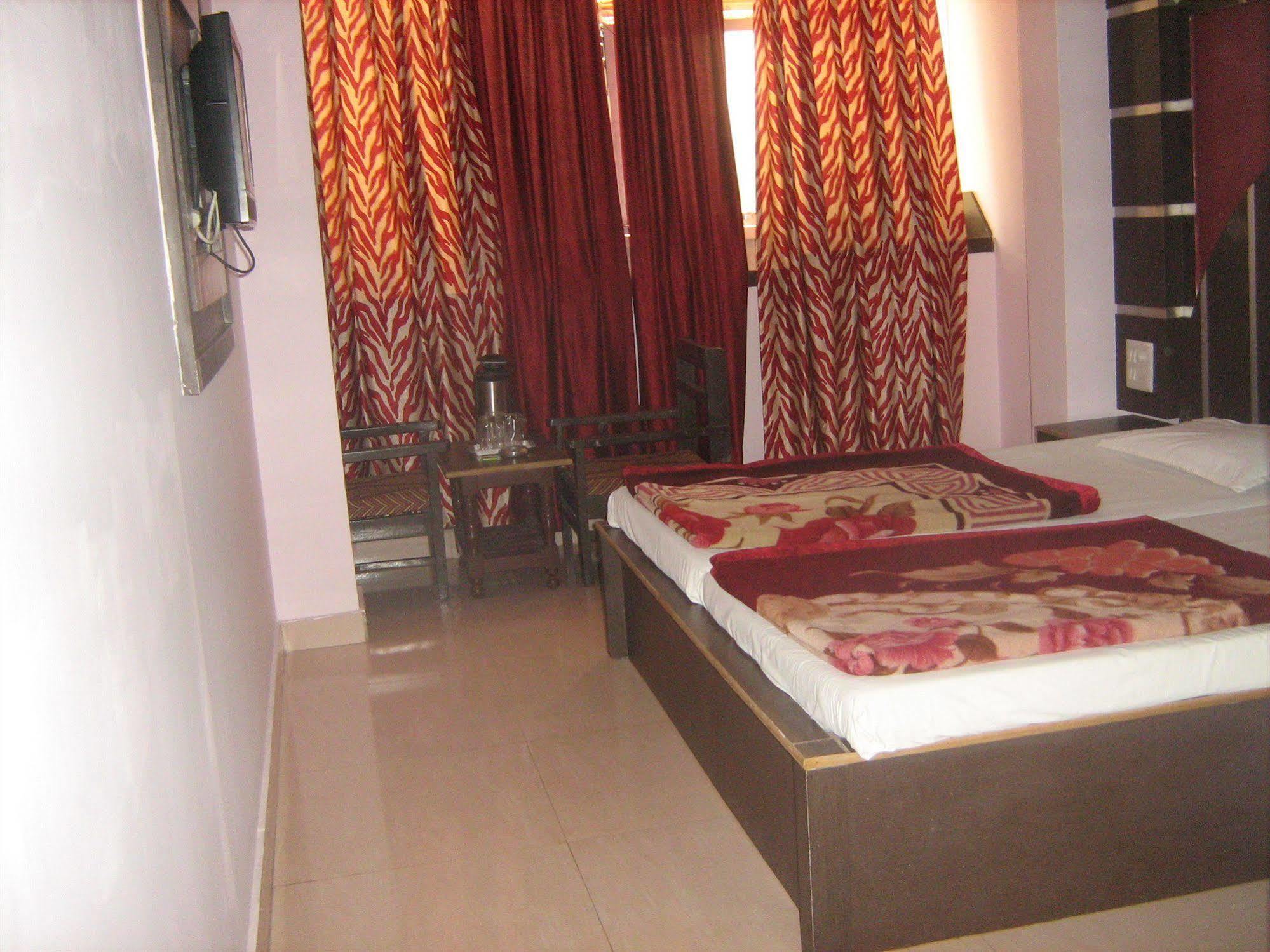 Hotel Gyan Haridwār Exterior foto